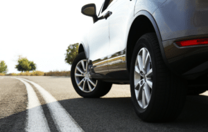 10 Coches Populares que Menos Consumen Combustible